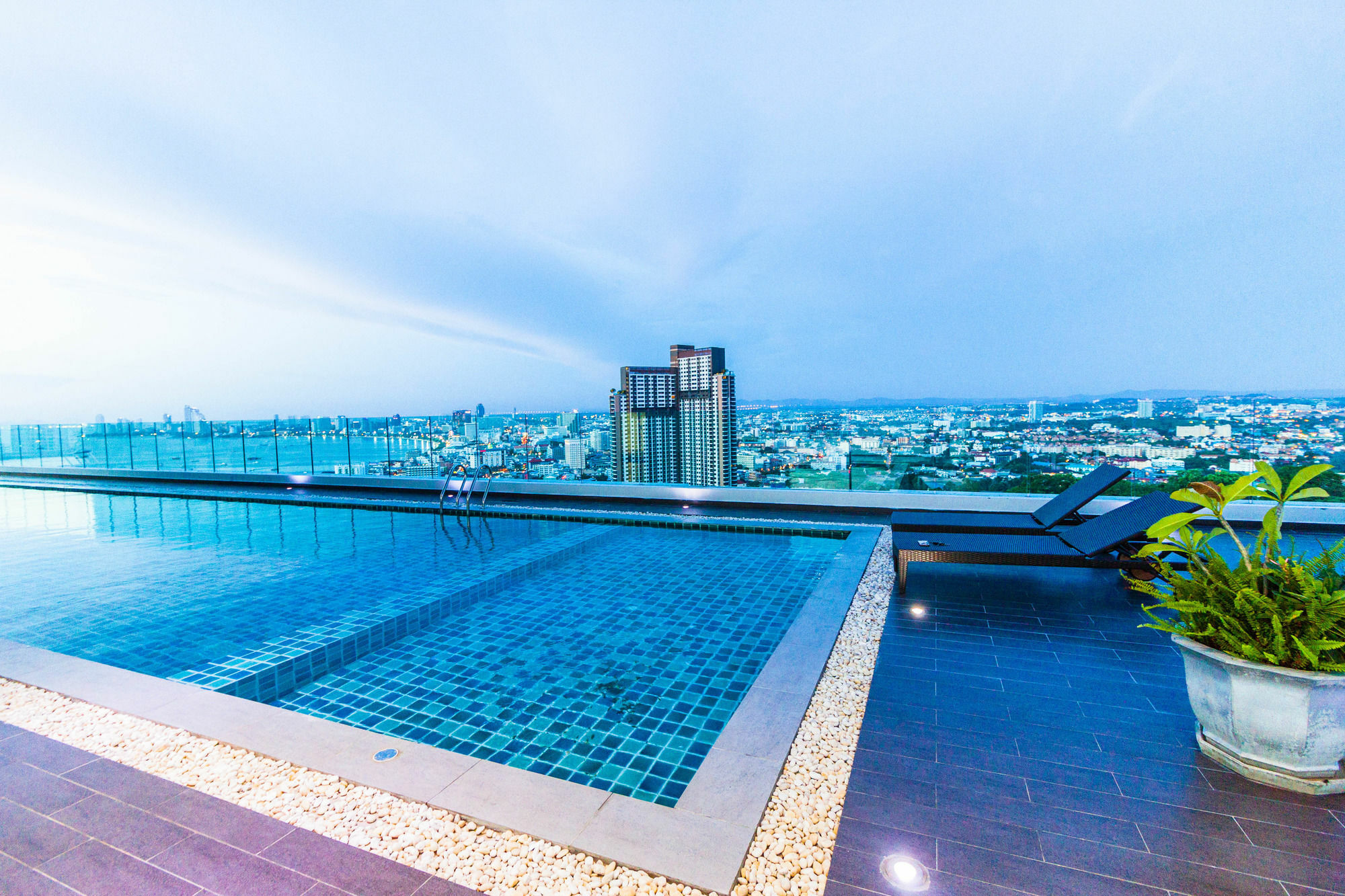 Vision Pratumnak By Pattaya Sunny Rentals Exterior foto
