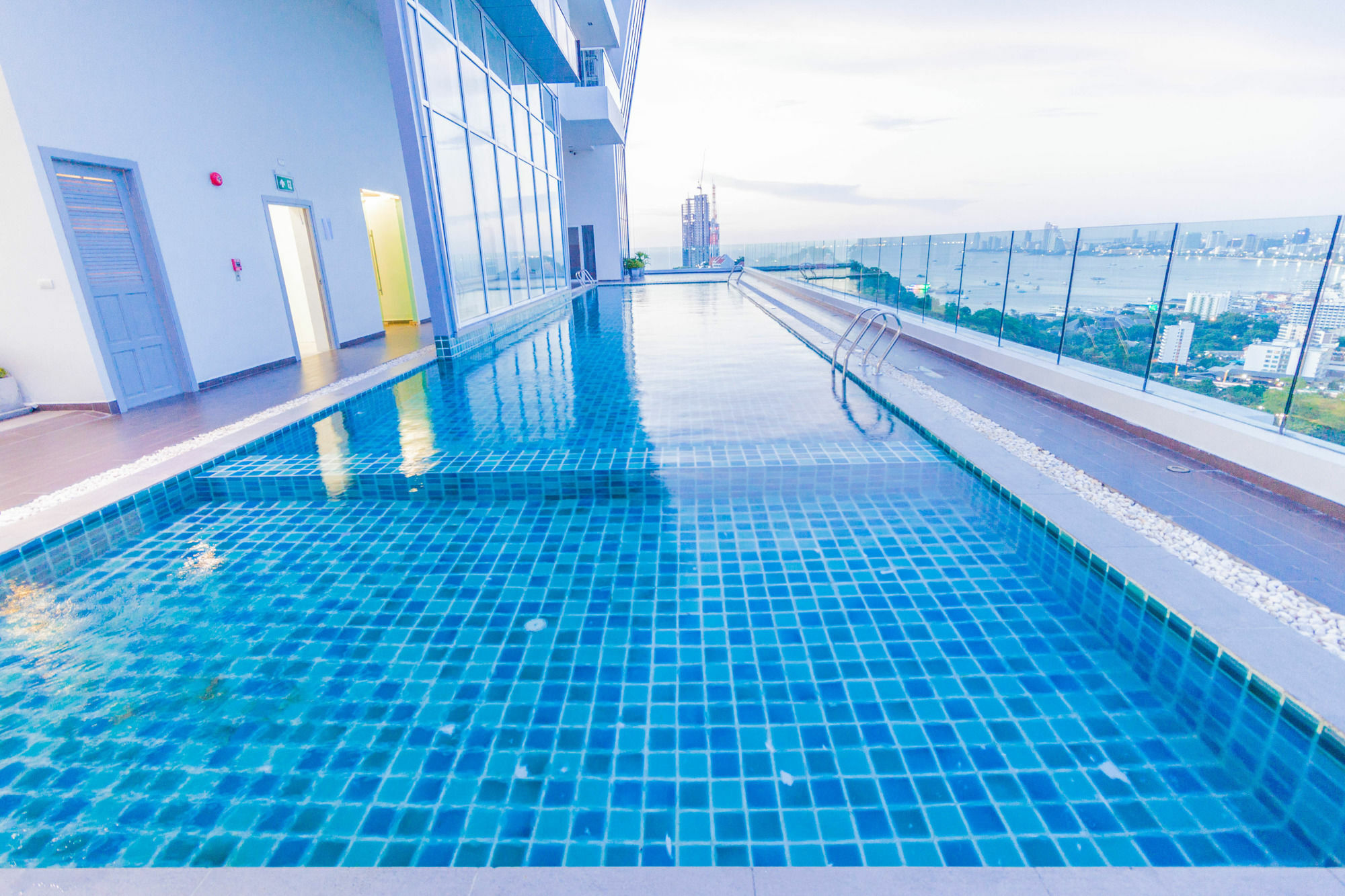 Vision Pratumnak By Pattaya Sunny Rentals Exterior foto